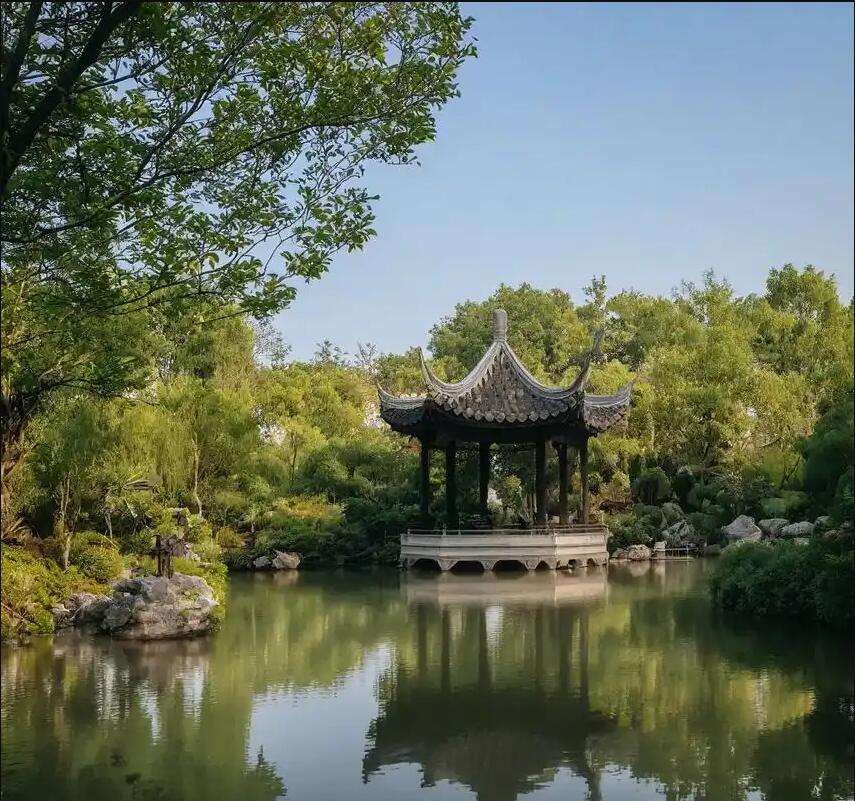 栖霞区缠绵餐饮有限公司